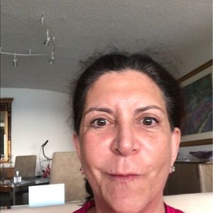 Meet your Posher, Elisa